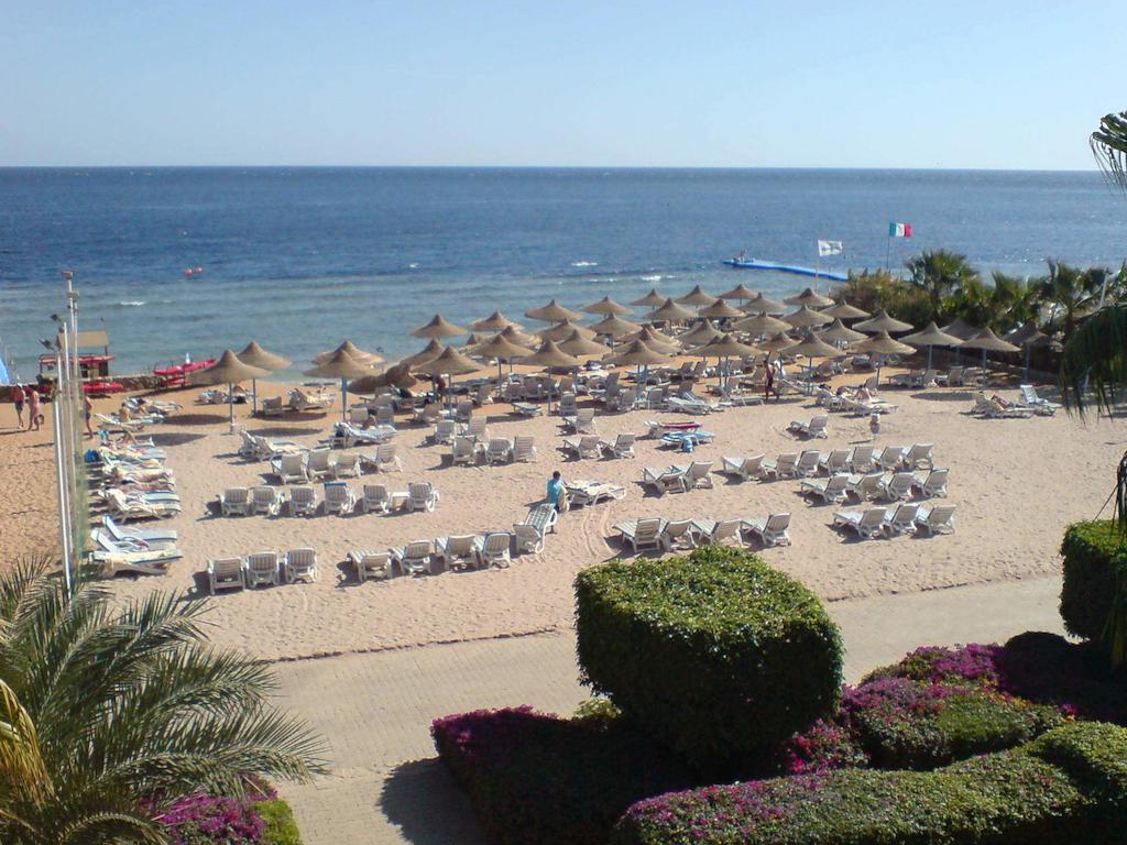 Queen Sharm Aqua Park Hotel Екстериор снимка